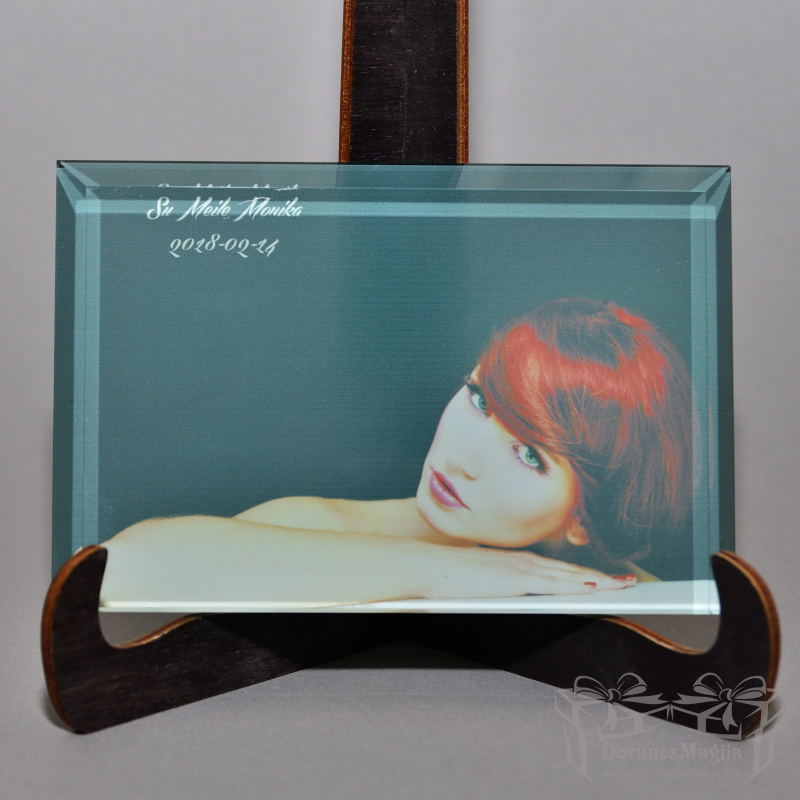 Stiklinis foto rėmelis 26 Young lady ant stiklo 10 x 15 x 1 cm