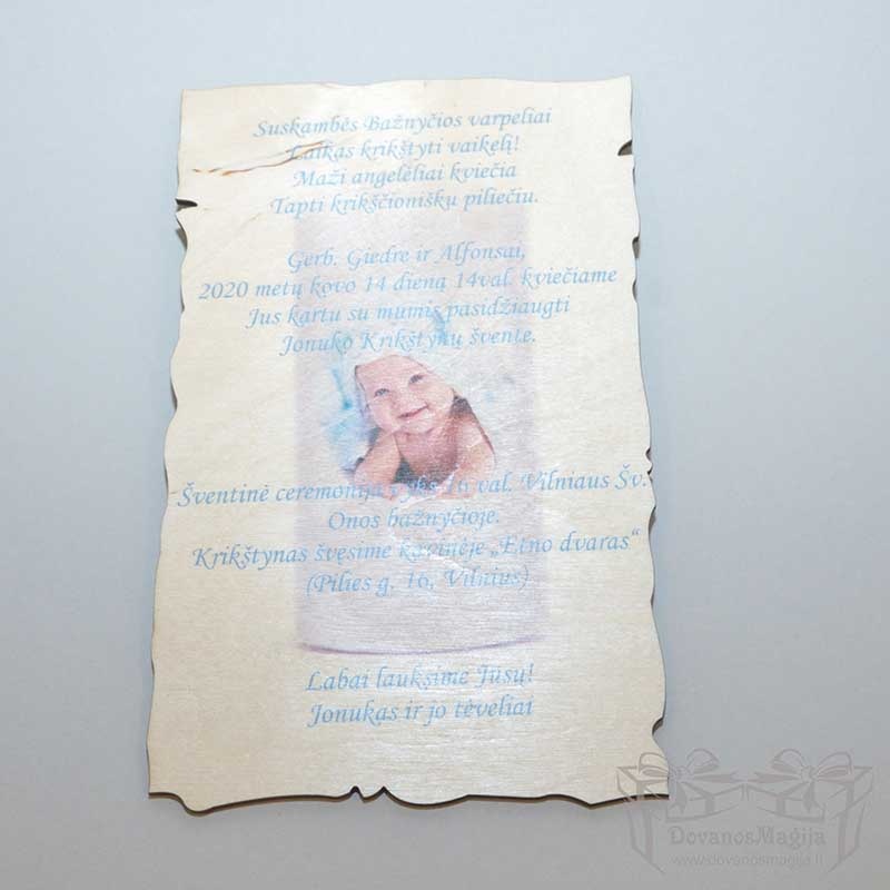 Pakvietimai ant medžio dovanos krikštynoms