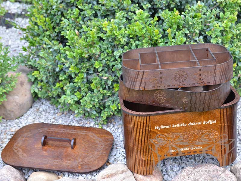 Medinė papuošalų skrynelė 01 4 Medinė papuošalų skrynelė