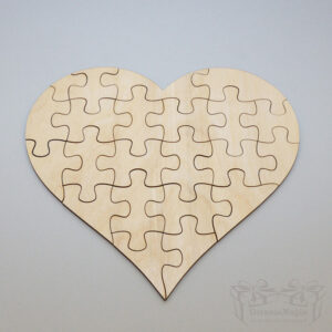 Medinė dėlionė Širdelė 21x21cm 4 Medinė dėlionė Širdelė 21x21cm Medinė dėlionė iš plokštės