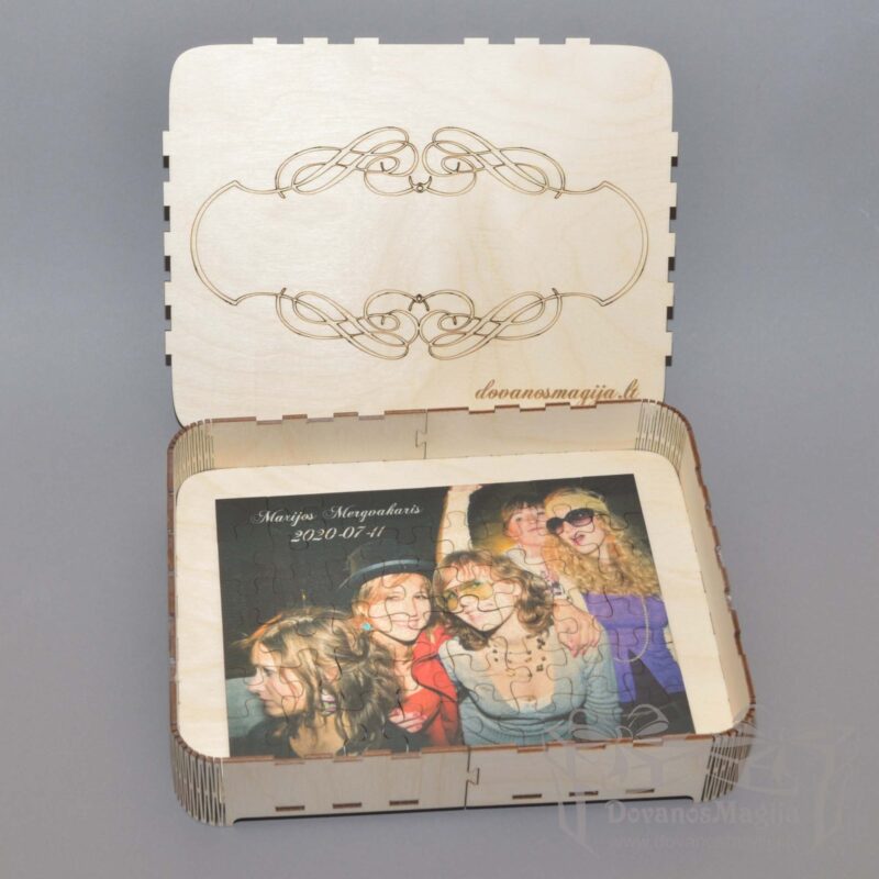 Medinė dėžutė stiklui