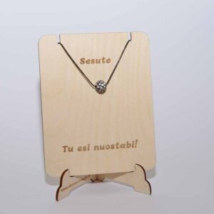 Medinė lentelė papuošalams 12x15cm