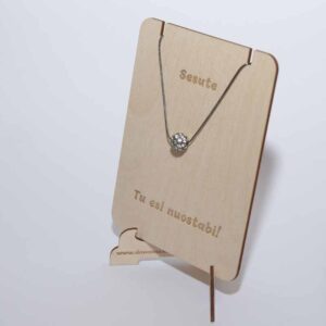 Medinė lentelė papuošalams 12x15cm