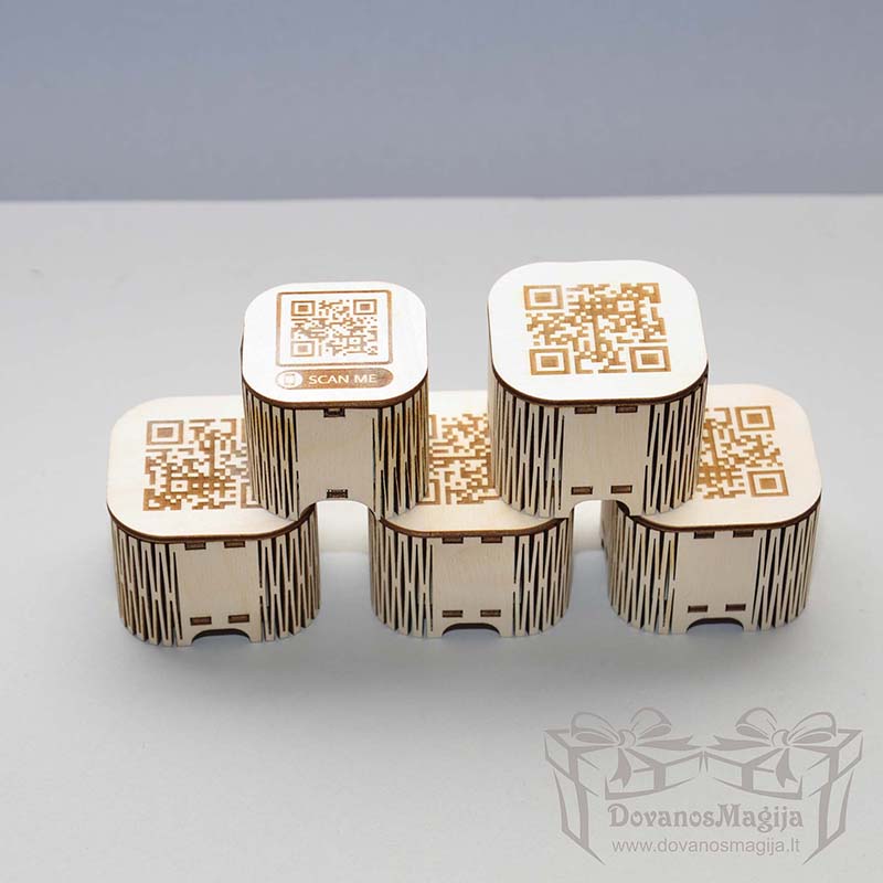 Medinių dėžučių gamyba pagal invidualų užsakymą 12 Graviruotos dėžutės