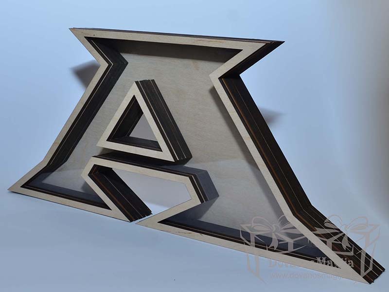 Medinė taupyklė vardo raidė 10x20x4cm 