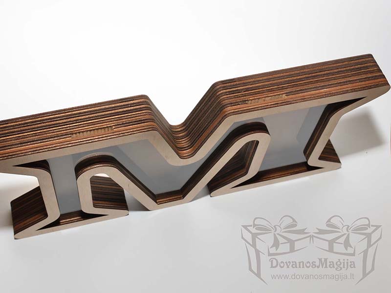 Medinė taupyklė vardo raidė 15x36x4cm 7 Medinė taupyklė vardo raidė 15x36x4cm