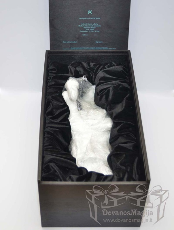 Medinė dėžutė statulėlei su indeklu 37x20xh20cm