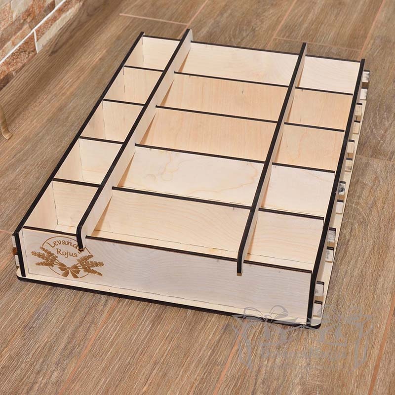 Medinė dėžutė muilo gamybai 34x9xh7cm X5 išardoma penkiavietė