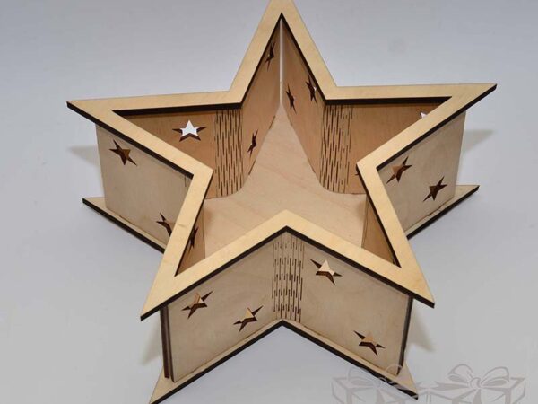 Kalėdinė dėžutė žvaigždė 25x25x10cm